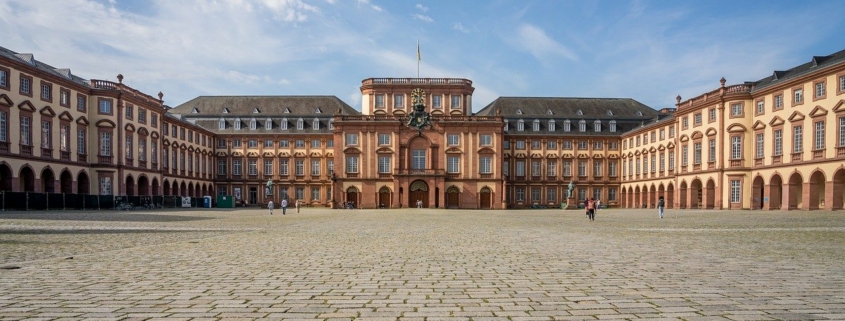 Ehrenhof des Mannheimer Schlosses